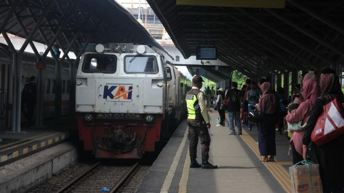 Jelang Ramadan dan Hari Raya Nyepi, Penumpang KAI Daop 8 Surabaya Naik 10 Persen: Tujuan Favorit Jakarta 1 KAI Daop 8 Surabaya.