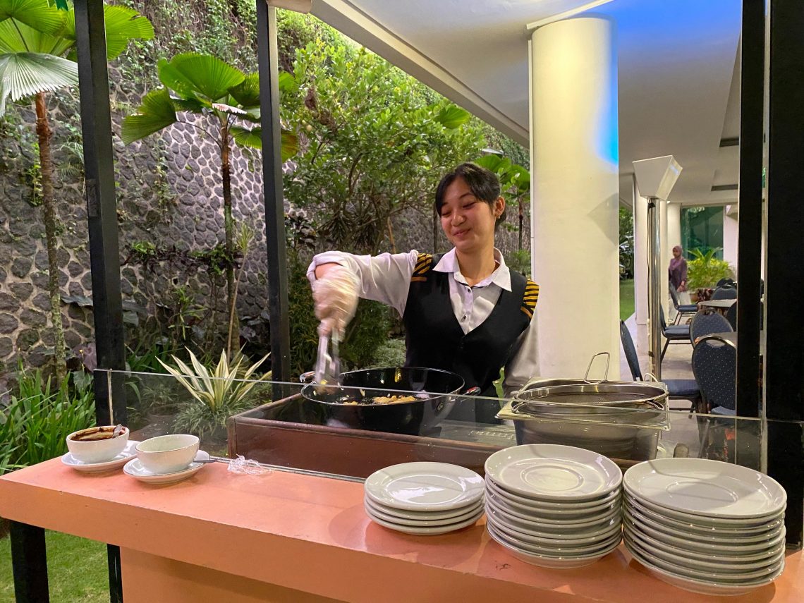Al Hotel 5