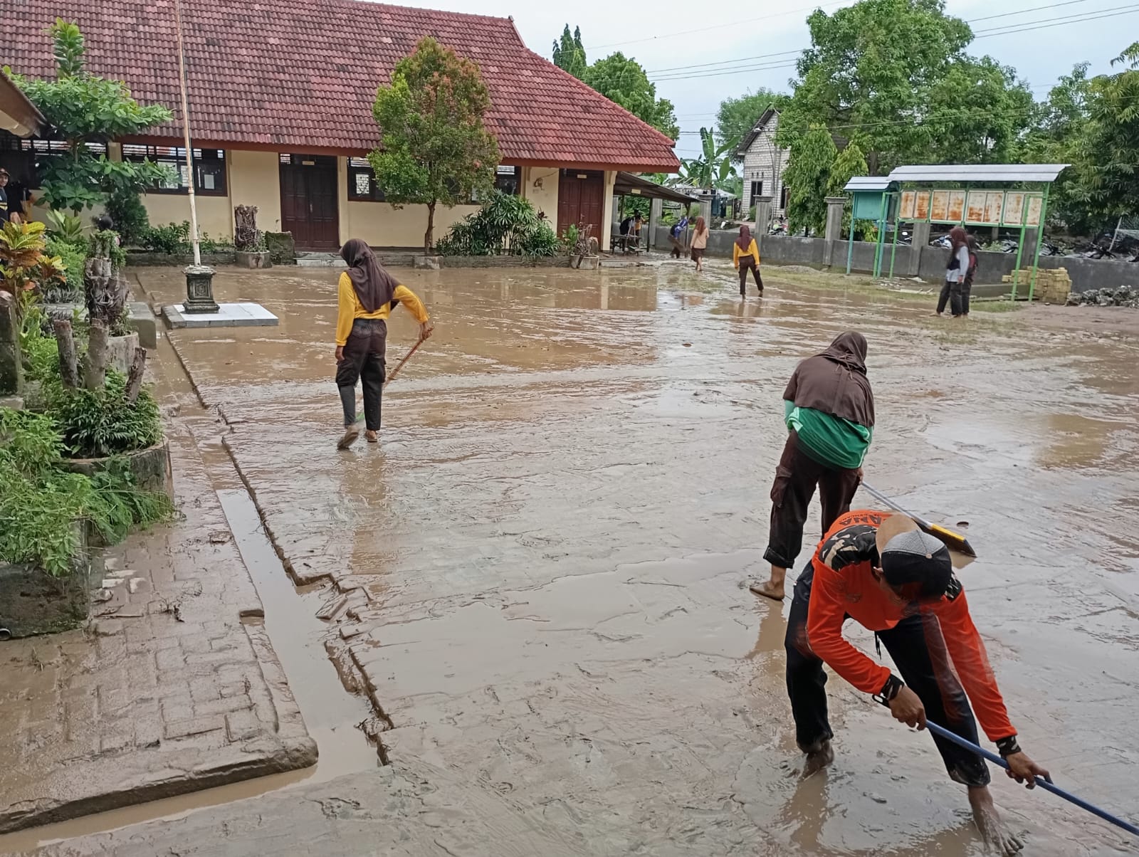 Banjir Sungai Bengawan Solo di Tuban.
