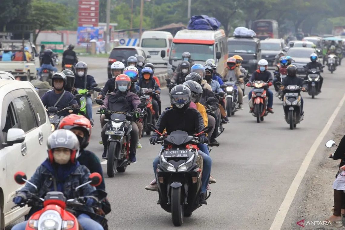 Awas Macet! Catat Tanggal Prediksi Puncak Arus Balik Lebaran 2024 1 Arus balik.