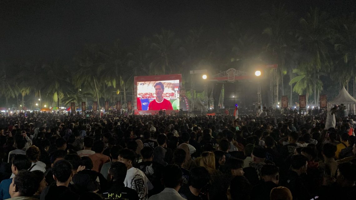 Nobar Semifinal Timnas Indonesia vs Uzbekistan U-23, Warga Alun-Alun Jember Diajak Perangi Rokok Ilegal 1 Indonesia vs Uzbekistan.