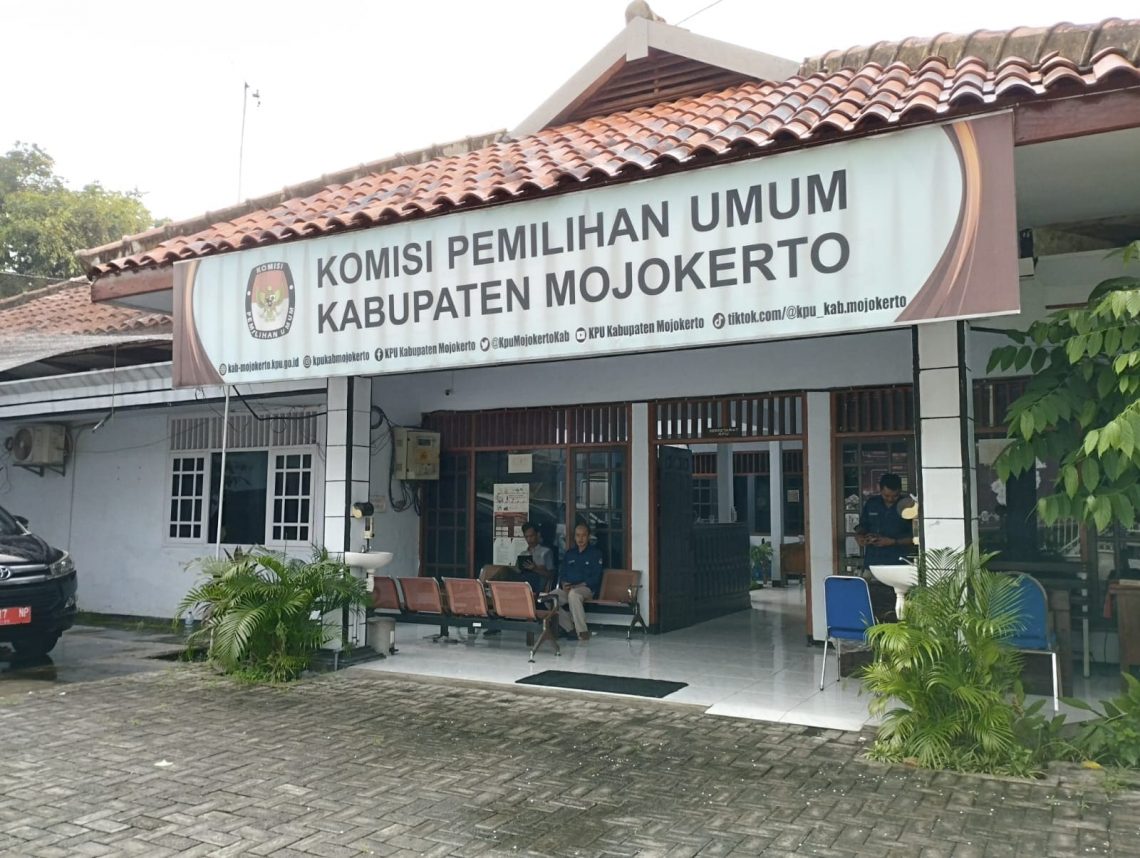 KPU Kabupaten Mojokerto.