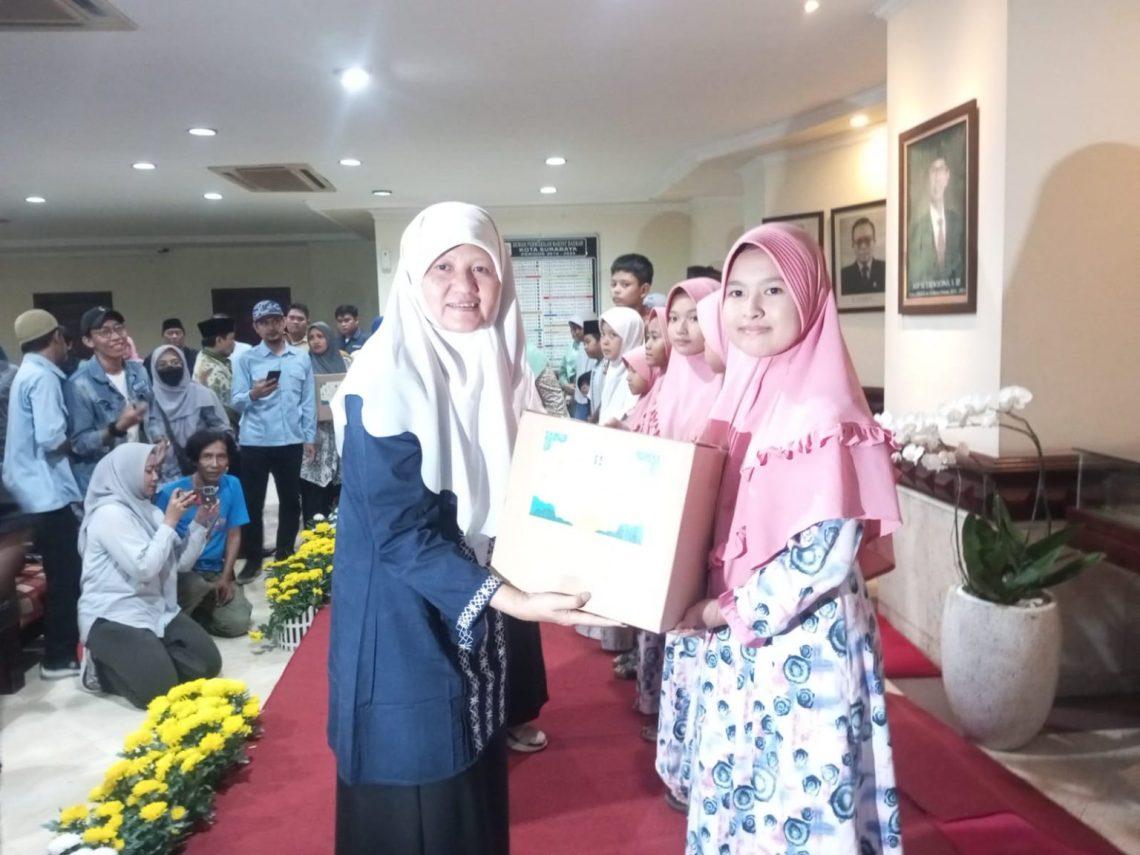 Buka Bersama DPRD Surabaya Bareng Anak Yatim, Beri Santunan Sekaligus Perkuat Silaturahmi 5 buka bersama dprd surabaya