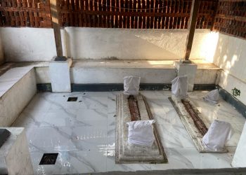 Menelusuri Jejak Bong Cina di Kampung Ketandan Surabaya, Ada Masjid dan Makam Kuno 3 Bong cino