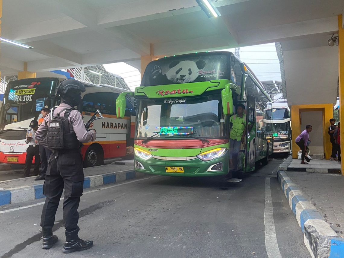 Hari ini Puncak Arus Mudik 2024, Pergerakan di Jawa Timur Diprediksi Capai 31,3 Juta Orang 1 Bungurasih 1