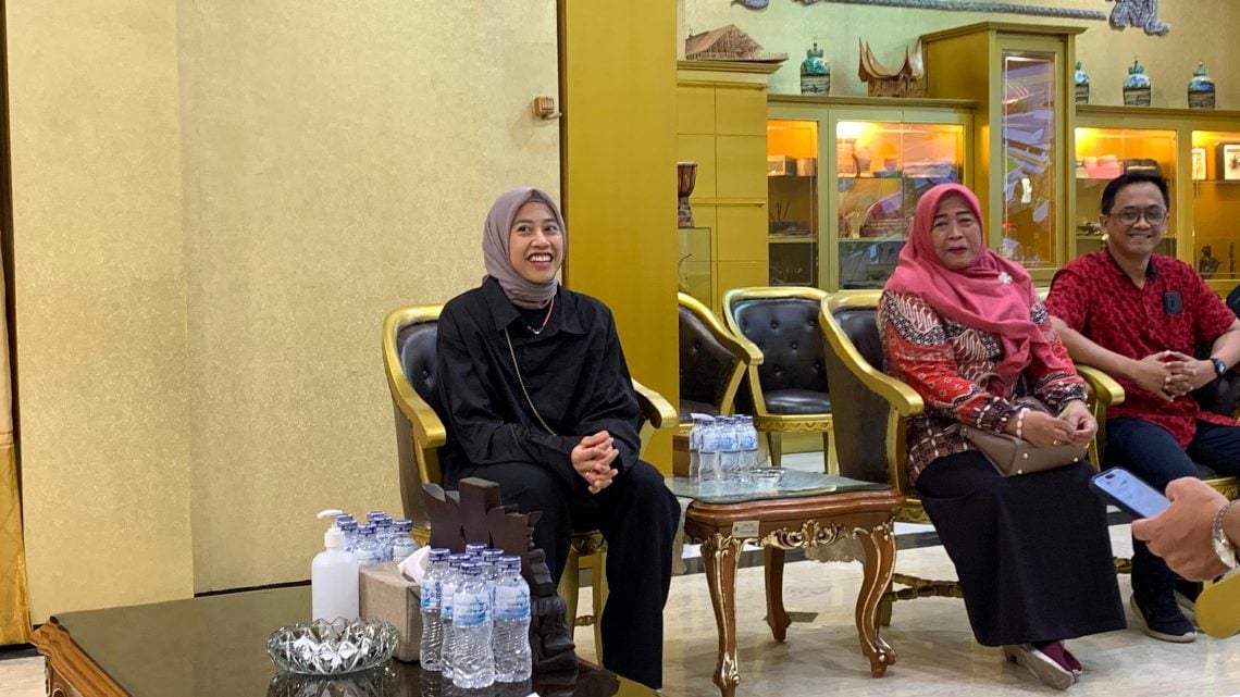Cerita Megawati Dapat Julukan ‘Megatron’, Tak Lepas Kisah Ortu dan Spike Kuat Atlet Kelahiran Jember di Kancah Internasional 1 Megawati 2