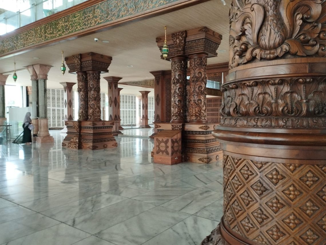 Tiang Masjid