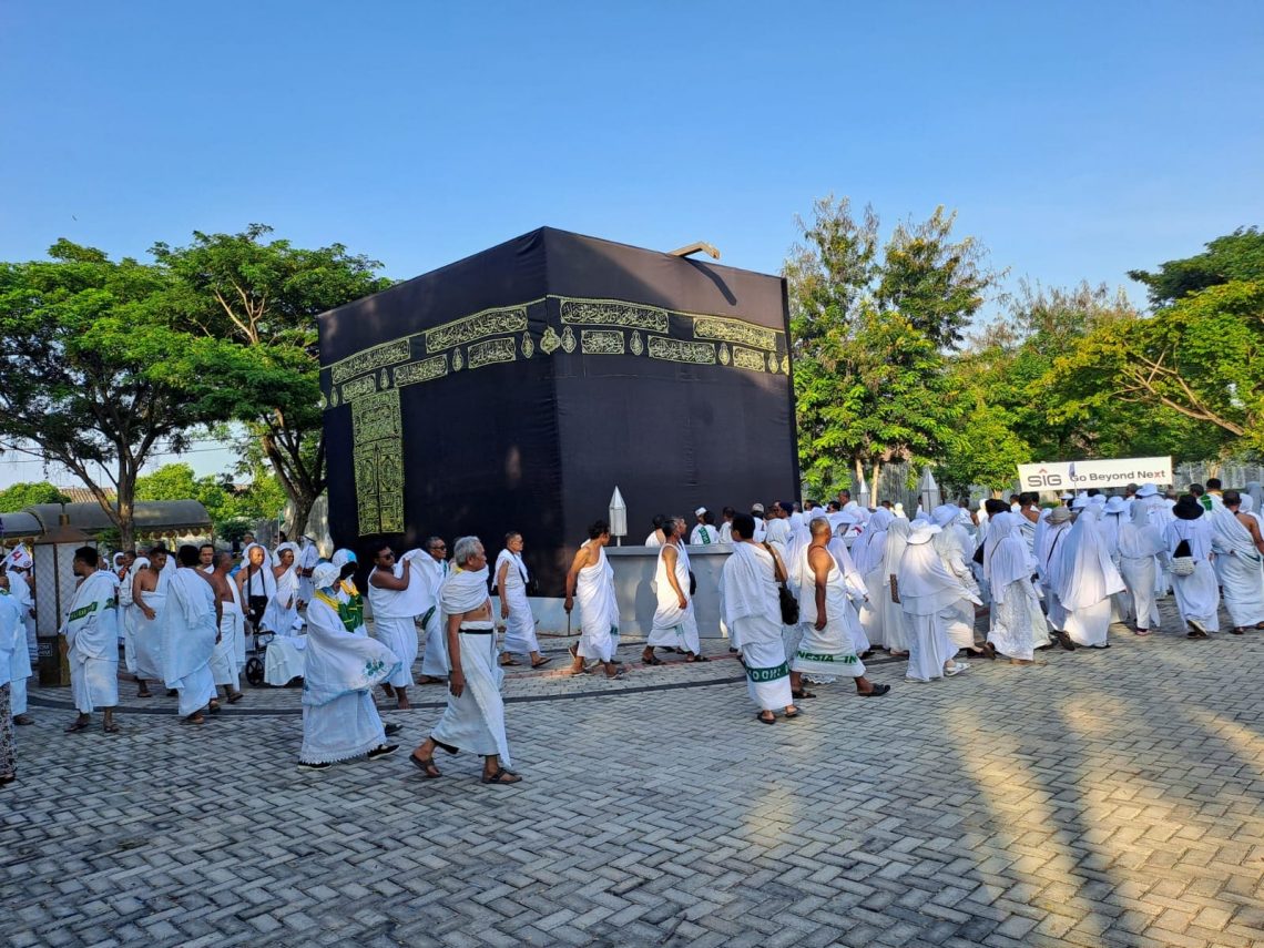 Kemenag Tuban Imbau Jamaah Haji Banyak Minum Air Putih hingga Jaga Kesehatan di Tanah Suci 1 Jamaah haji.