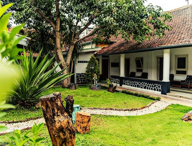 Hotels Near Kayutangan Heritage