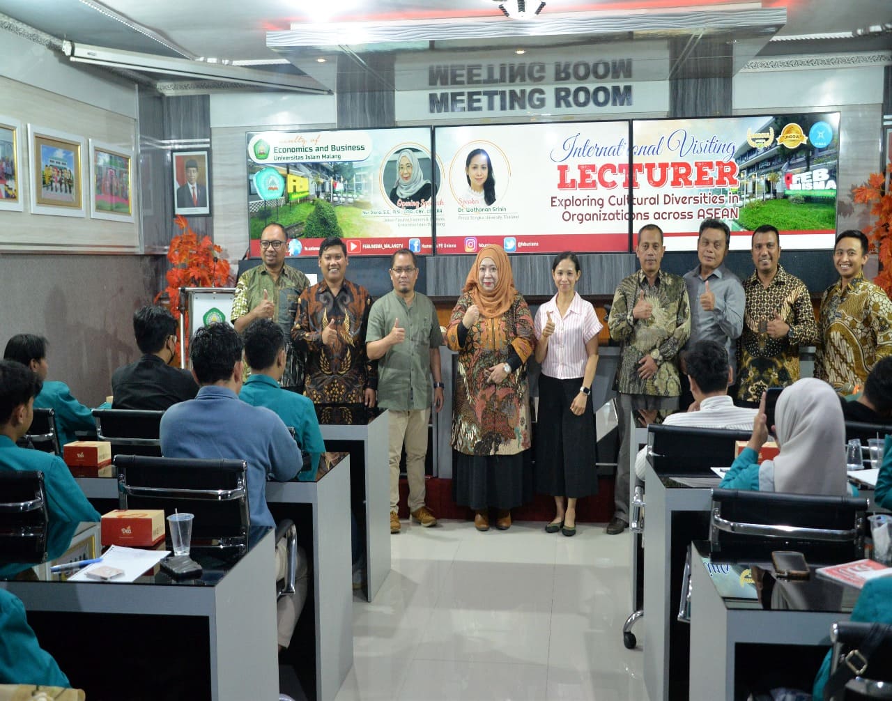 Guest Lecture, FEB Unisma Kupas Multikulturalisme bersama Expert asal Thailand 4 Peserta Guest Lecture di FEB Unisma.