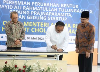 UIN SATU.