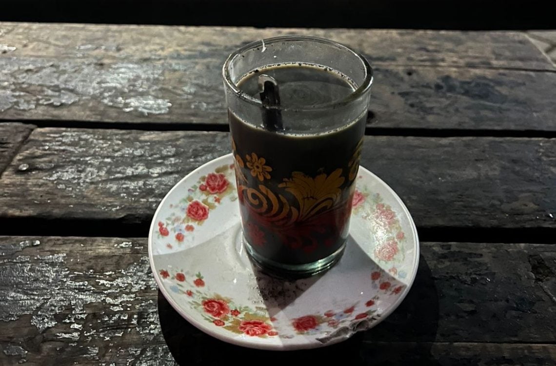 Cicip Kopi Ijo Tulungagung Legendaris Warung Kopi Waris, Ternyata Begini Cara Buatnya 1 Kopi Ijo Tulungagung