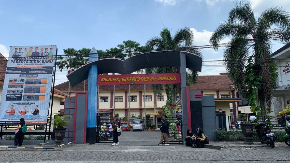 SMKN 3 Jember.