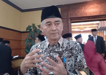 Pasca OTT, BKPSDM Kabupaten Malang Ancam Pecat Pegawai Dispendukcapil jika Terbukti Tarik Pungli E-KTP 1 Pegawai dispendukcapil.