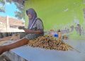 Kampung pembuat tusuk sate.