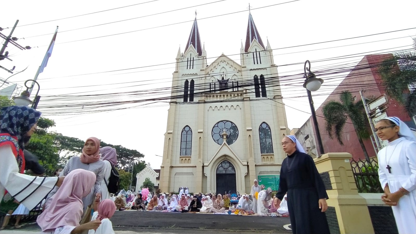 Sacred Heart of Jesus: Old Catholic Church Near Me in Kayutangan Heritage 7 Old Catholic Church Near Me in Malang