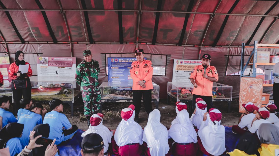 Potensi Gempa dan Tsunami Tinggi di Jember, Masyarakat Diajak Bangun Kesadaran dan Kesiapan Hadapi Bencana 1 Apel Bencana