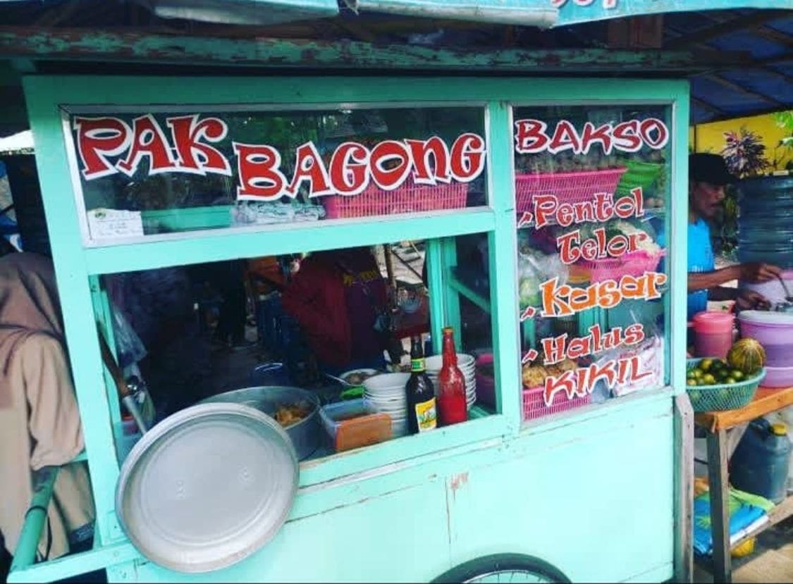3 Rekomendasi Kuliner Bakso Murah 10 Ribuan di Sekitar Kampus Unej Jember, Rasanya Maknyus Cocok untuk Anak Kos Hemat Budget 1 Kuliner bakso murah.