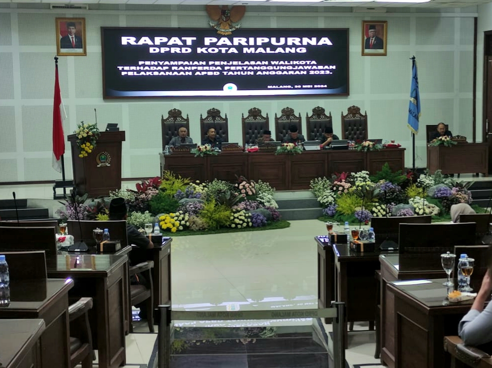 Rapat Paripurna 1