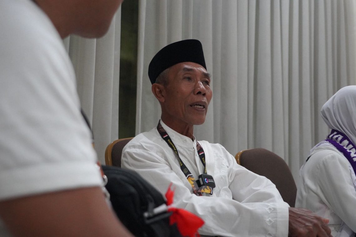 Penghasilan Pas-pasan, Juru Parkir asal Jombang Berhasil Naik Haji 1 Juru parkir.