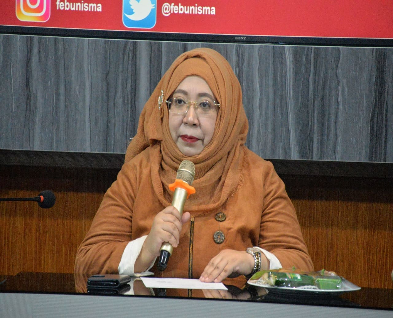 Ujian Sertifikasi BNSP, FEB Unisma Kolaborasi bareng Kadin Institut Cetak Tenaga Profesional yang Kompeten di Bidang Manajemen SDM 3 Sertifikasi di FEB Unisma.