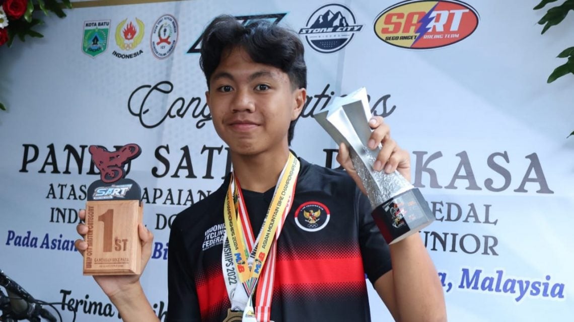 Pandu Satrio Perkasa, Atlet Downhill Kota Batu Antar Timnas Indonesia Raih Emas AMBC 2024 1 Pandu