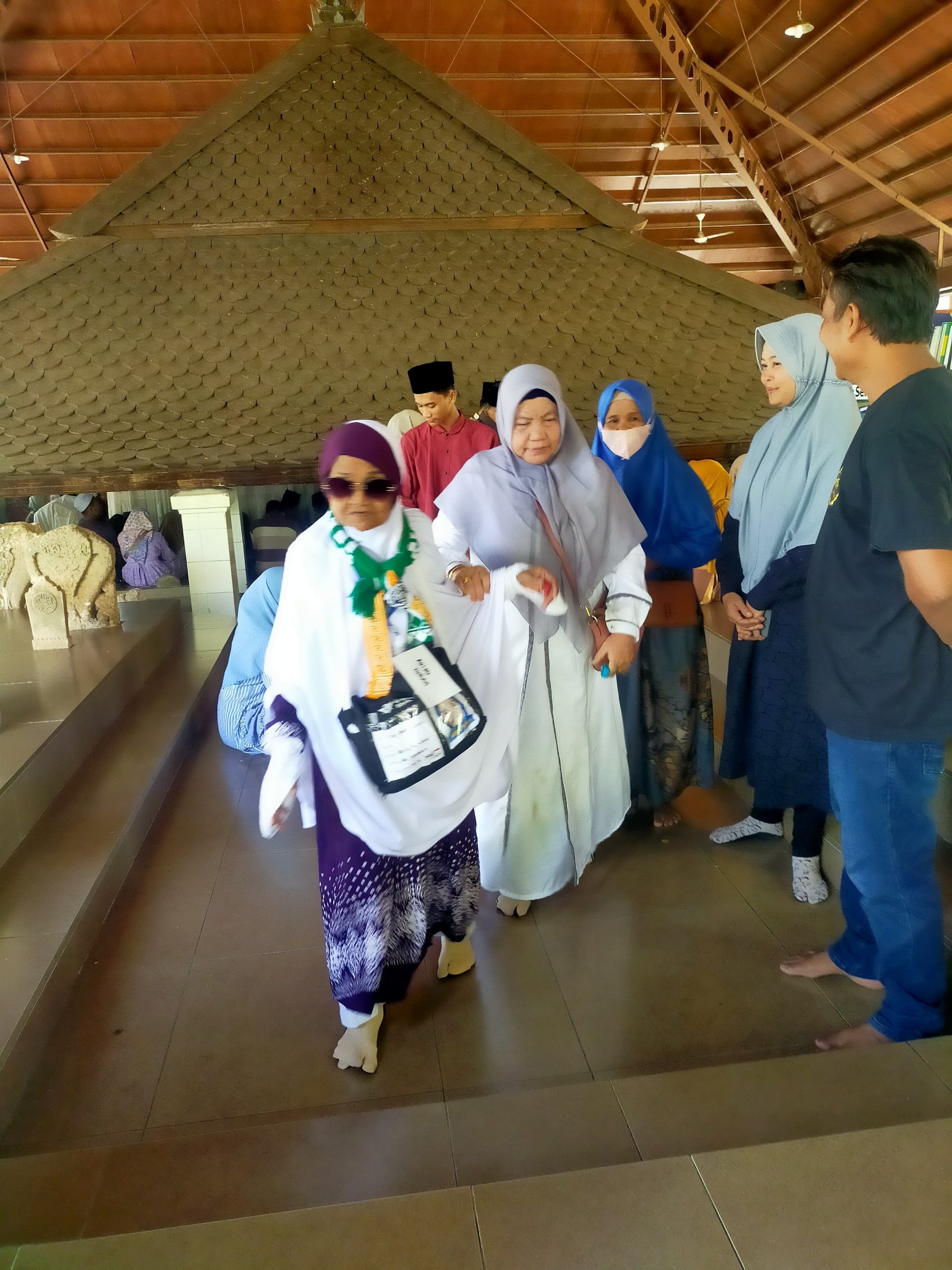 Mbah Mi1