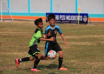 Kompetisi usia dini