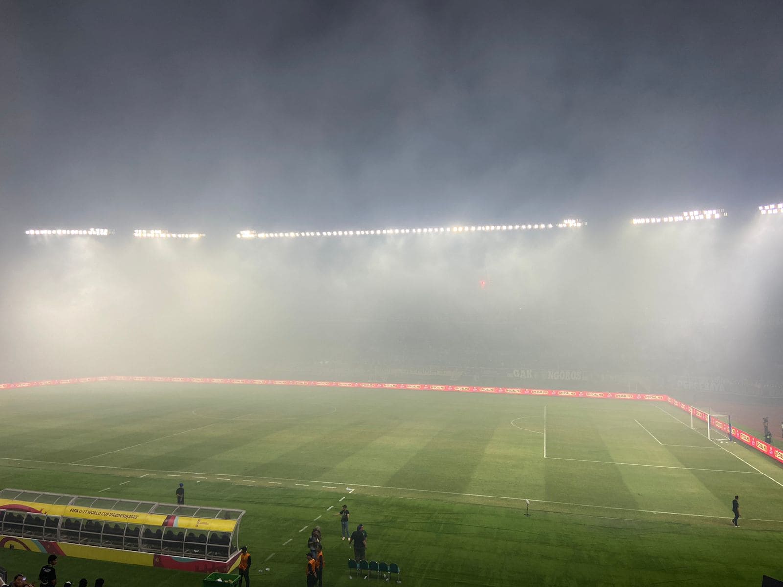 GBT Surabaya Menyala, 40 Ribu Suporter Rayakan 97th Anniversary Persebaya 2 Persebaya vs Persibo.