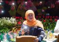 Khofifah.