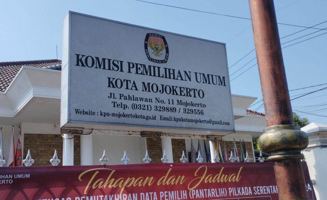 Clear! Inilah Daftar Susunan Jabatan Komisioner KPU Kota Mojokerto yang Sempat Buntu 1 KPU Kota Mojokerto.