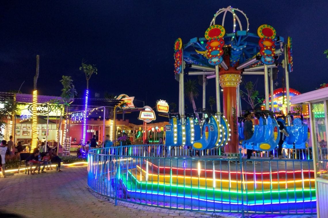 Asyiknya GoFun Theme Park Bojonegoro, Destinasi Wisata Murah dengan 21+ Wahana: Wajib Dikunjungi Bareng Keluarga maupun Pasangan 1 GoFun Theme Park Bojonegoro.