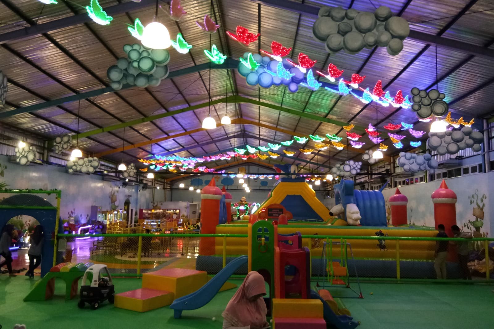 Wisata anak GoFun Theme Park Bojonegoro.