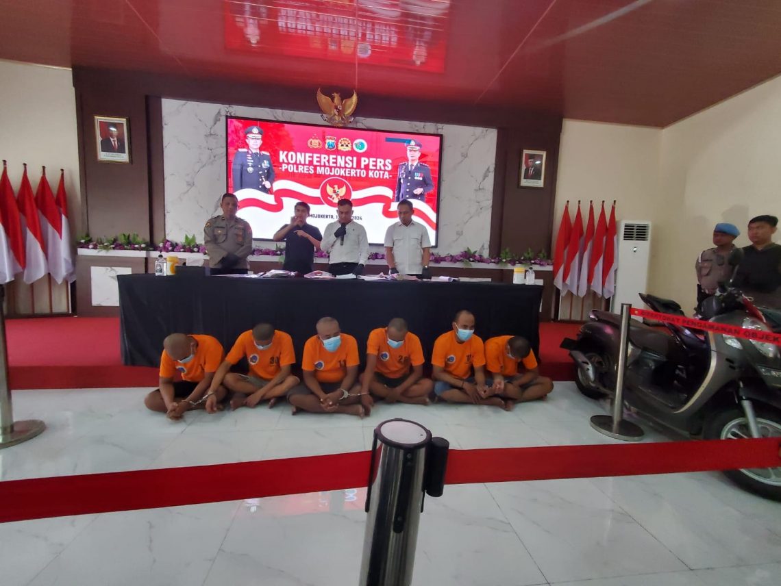 sabu dan pil koplo.
