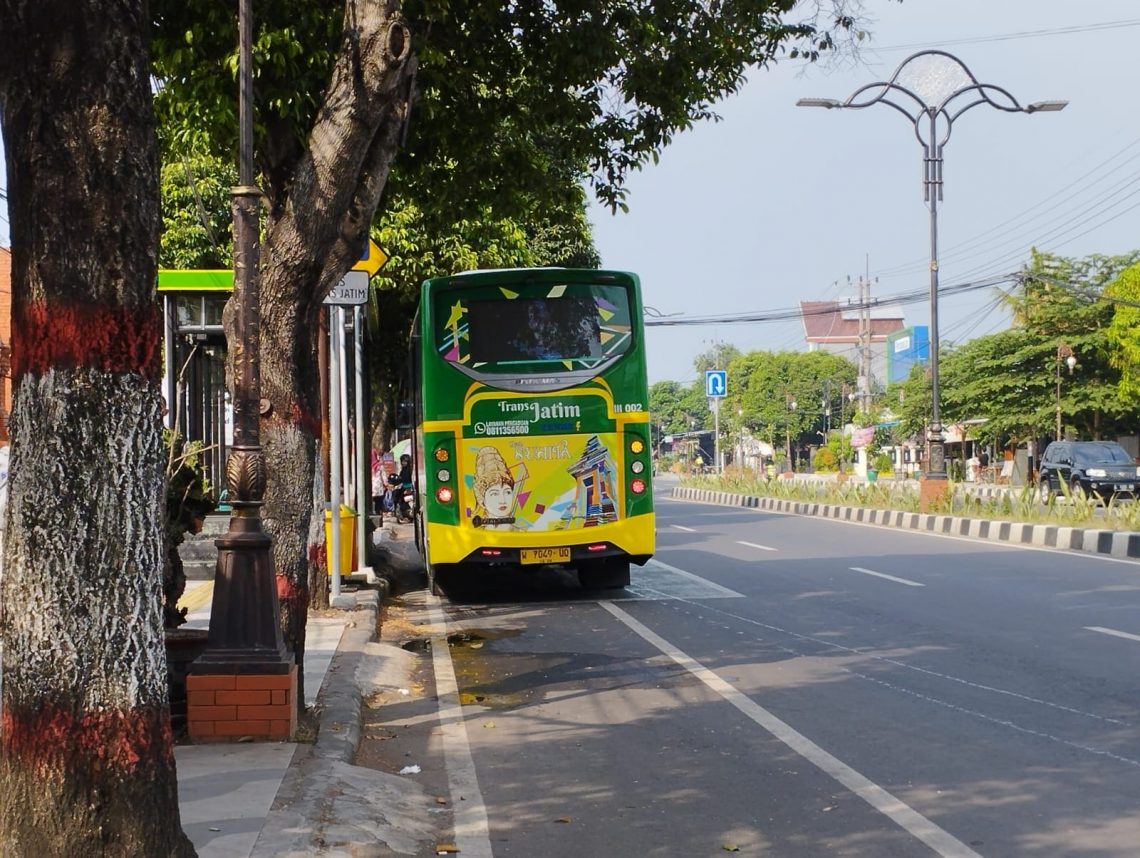 Permintaan Meningkat, Halte Trans Jatim Mojokerto-Gresik Bertambah Lagi 1 Halte Trans Jatim.