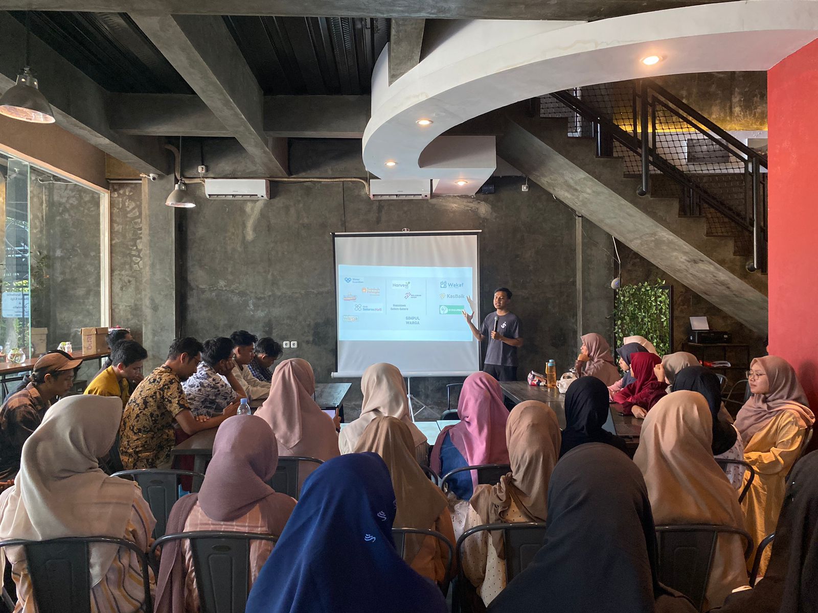 Bangun Jaring Kebaikan, Salam Setara Onboarding Relawan Gesit di Malang 7 Onboarding Relawan Gesit di Malang