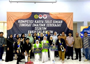 Unmer Gelar LKTI SMA se-Jatim