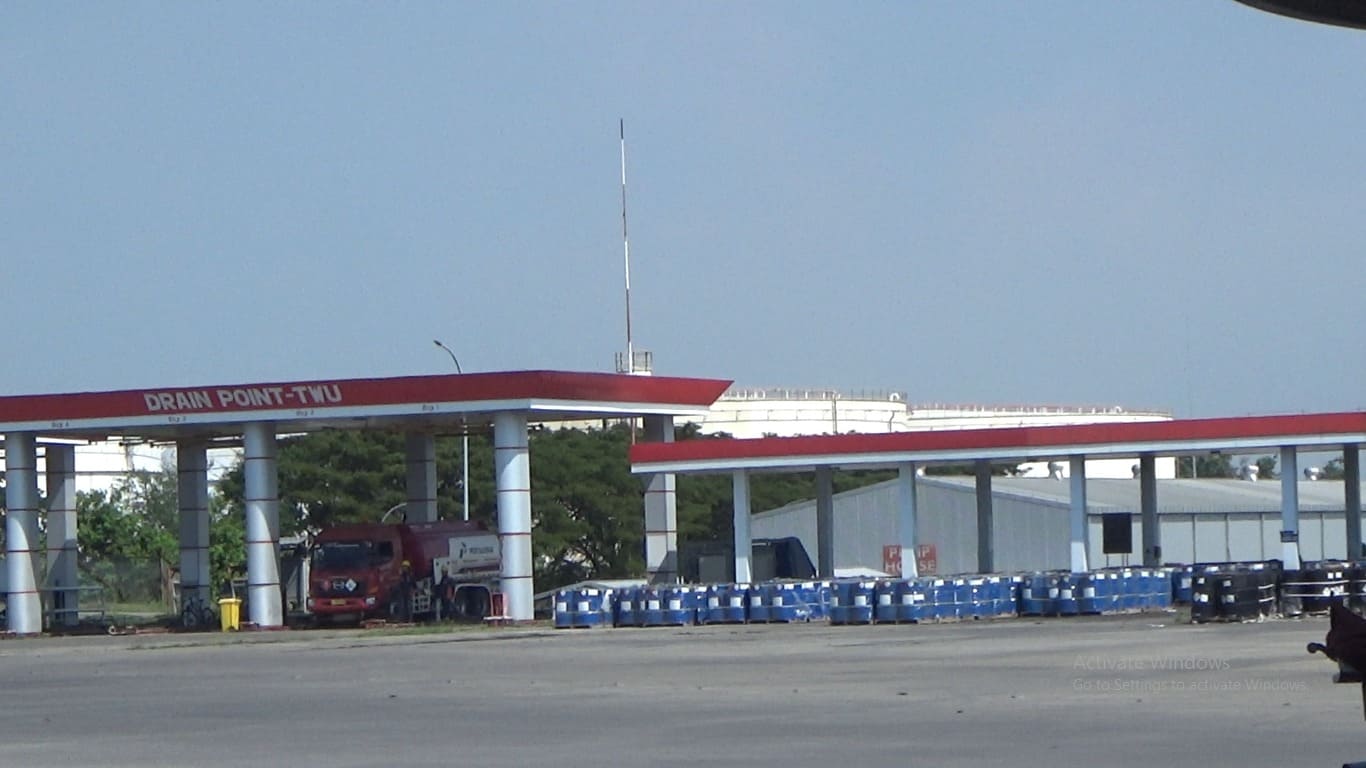 Tangki Terminal BBM Tuban.
