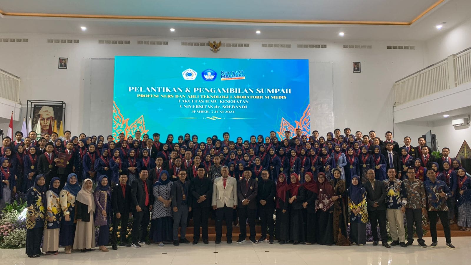 Menuju Unggul, Universitas dr Soebandi Jember Ambil Sumpah Profesi Ners dan ATLM Angkatan Pertama 2 Universitas dr Soebandi Jember.