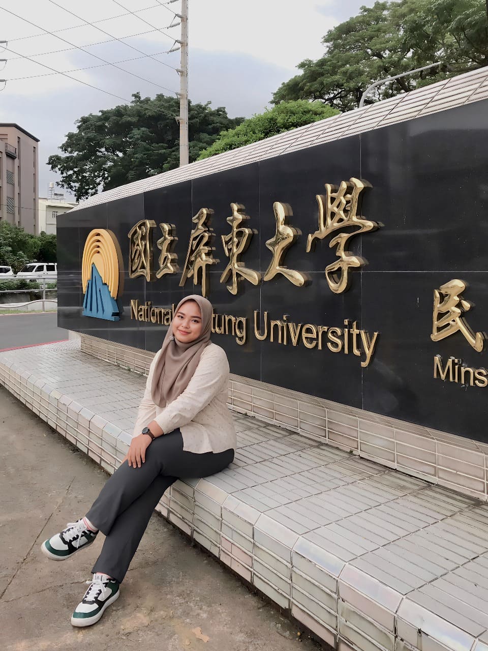 Ikut Student Exchange di Taiwan, Mahasiswa FEB Unisma Ajari Komunitas Nelayan Mudah Berbahasa Inggris 3 Mahasiswa FEB Unisma di Taiwan.