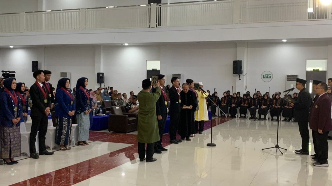 Menuju Unggul, Universitas dr Soebandi Jember Ambil Sumpah Profesi Ners dan ATLM Angkatan Pertama 1 Universitas dr Soebandi