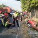 Kecelakaan Terlindas Truk Fuso, Emak-Emak di Mojokerto Diduga Jatuh hingga Tewas 8 Truk Fuso.