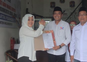 Bupati Ikfina3