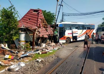 Kecelakaan Bus