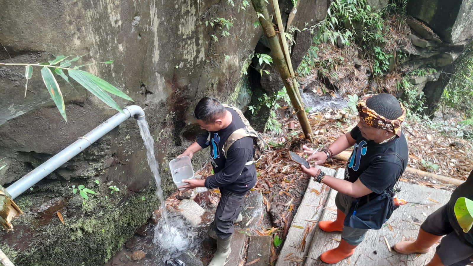 Ekspedisi Masyarakat Pelestari Lingkungan Berhasil Identifikasi 302 Titik Mata Air di Kota Batu 2 Mata Air 2