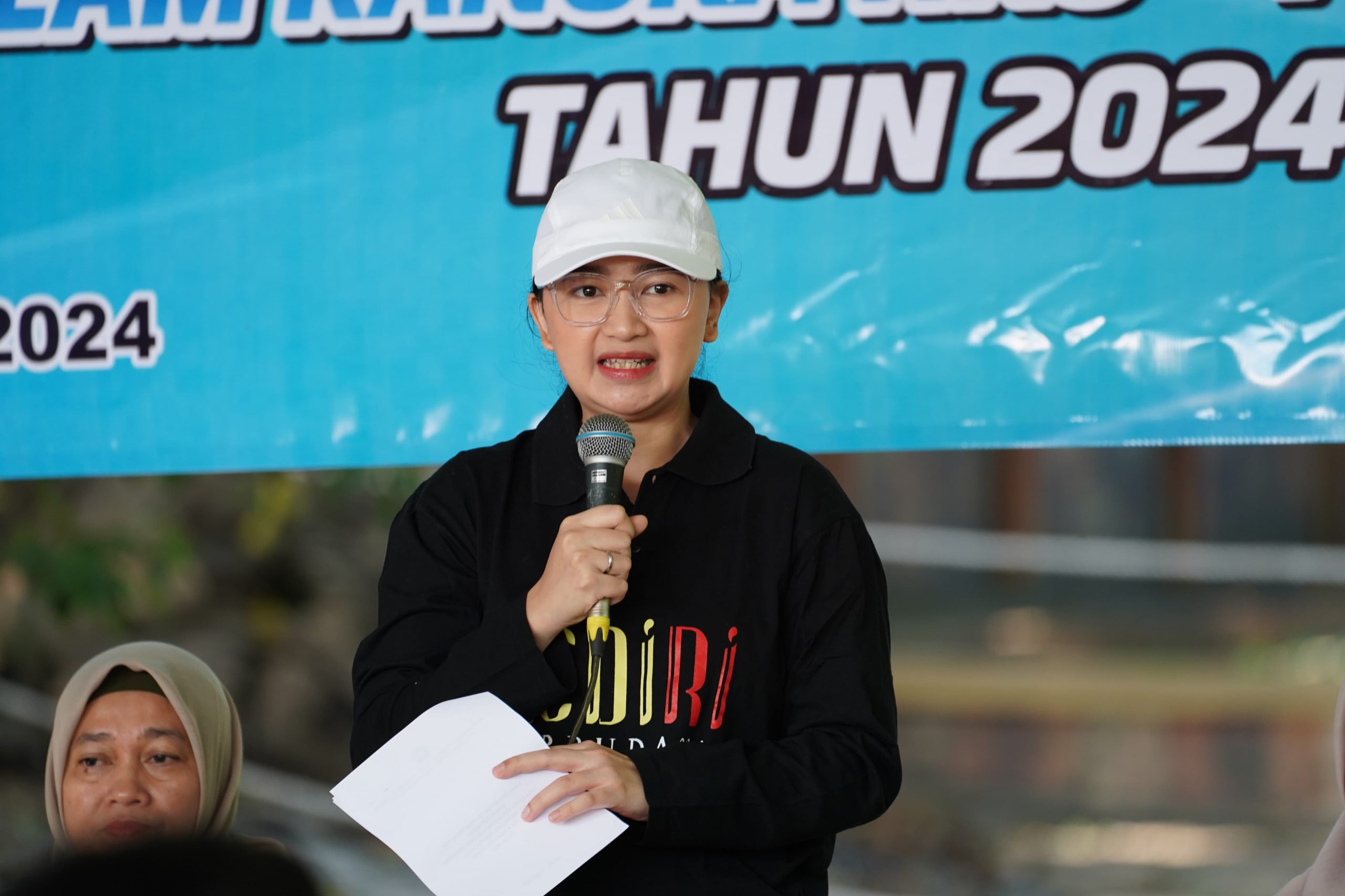 Cegah Demam Berdarah, Mbak Cicha Ajak Kader PKK Kabupaten Kediri Kerja Bakti Serentak 2 Mbak Cicha2