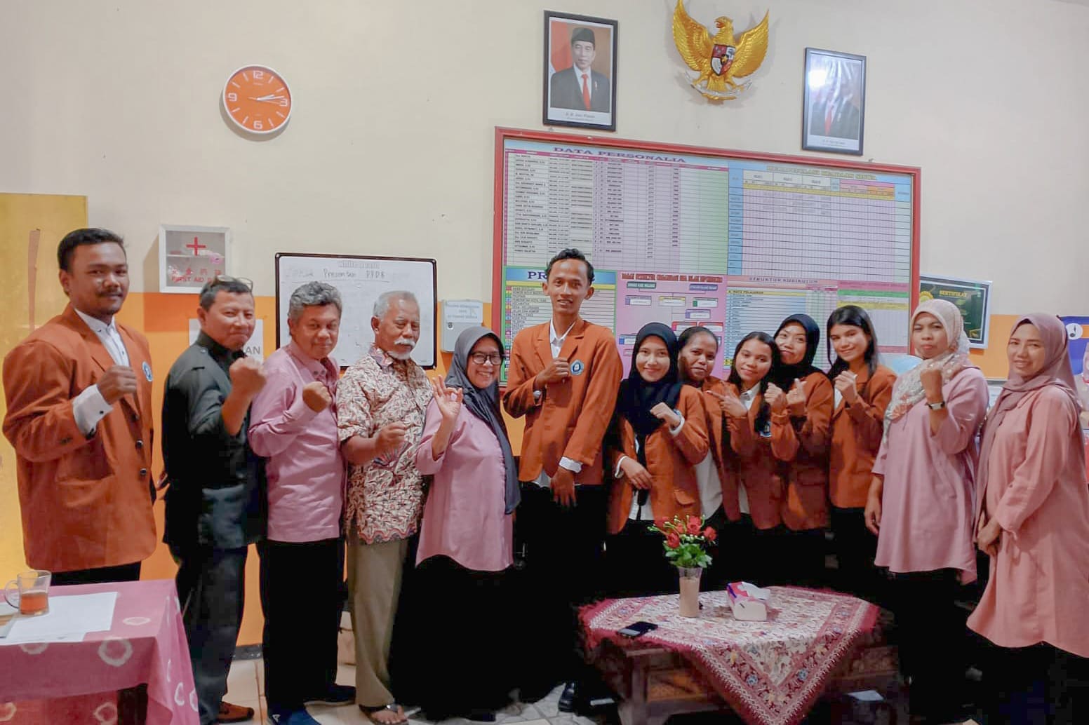 Kaji Penggunaan Google Earth, Prodi Pendidikan Geografi Unikama Tingkatkan Literasi Digital di SMA Islam Diponegoro 2 Penelitian Prodi Pendidikan Geografi Unikama.