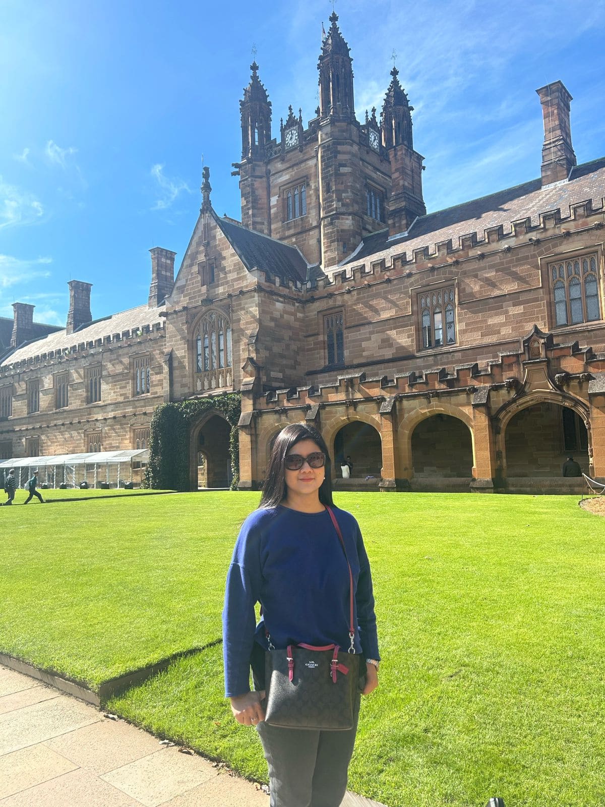 Kolaborasi di Bidang Linguistik, Universitas Negeri Malang Kerja Sama dengan Australian National University 4 Universitas Negeri Malang X Australian National University.