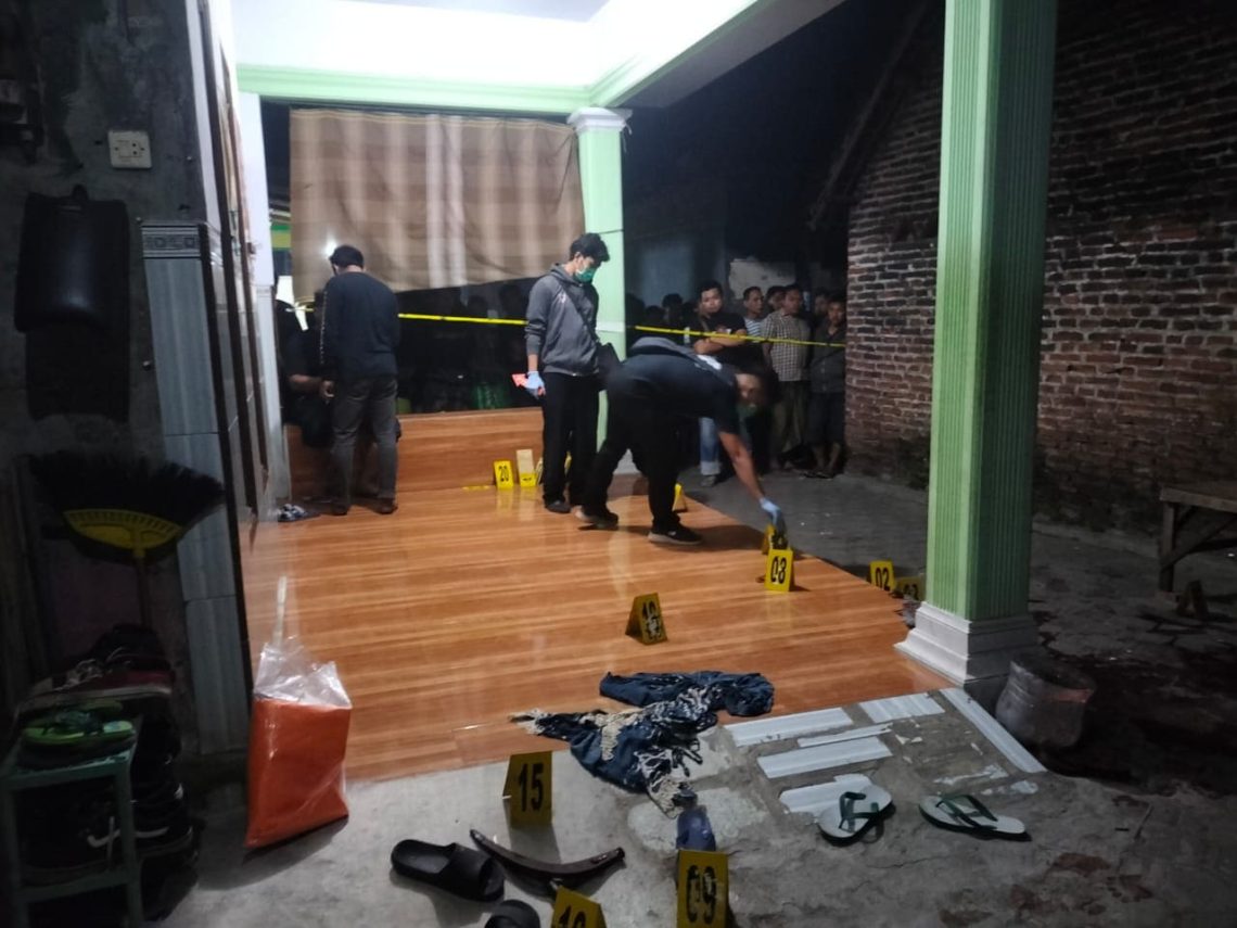 Buruh pabrik.