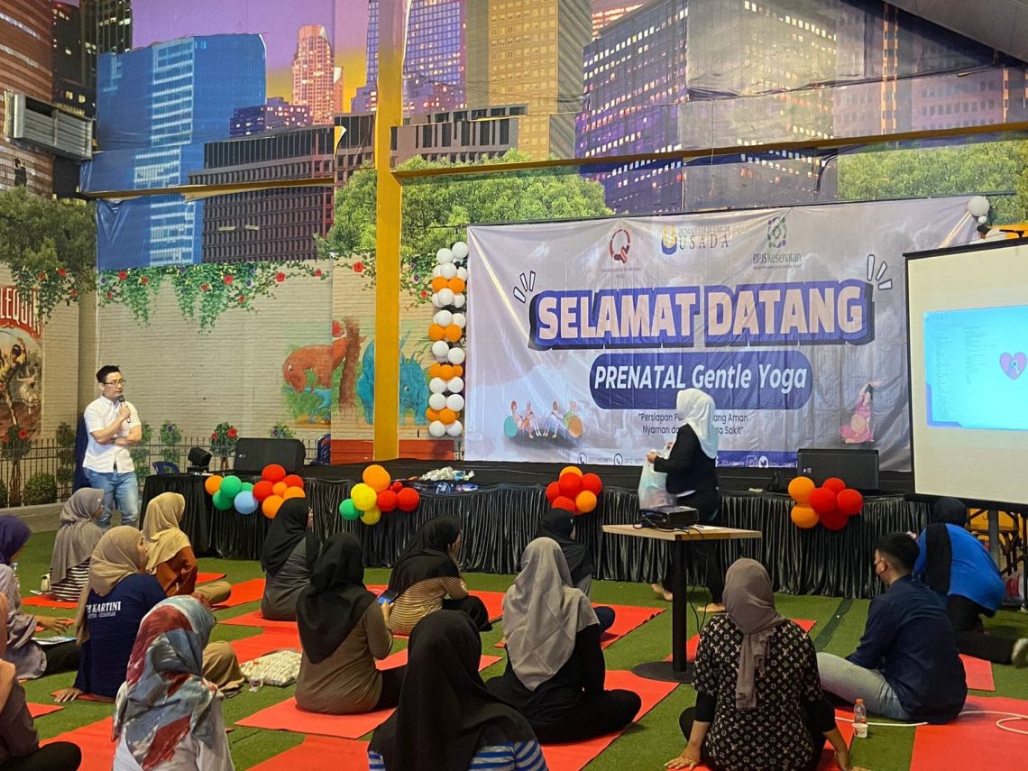 Cegah Kematian Ibu dan Bayi Jelang Persalinan, Puluhan Ibu Hamil Ikuti Senam dan Prenatal Yoga di Sidoarjo 1 King’s College London.